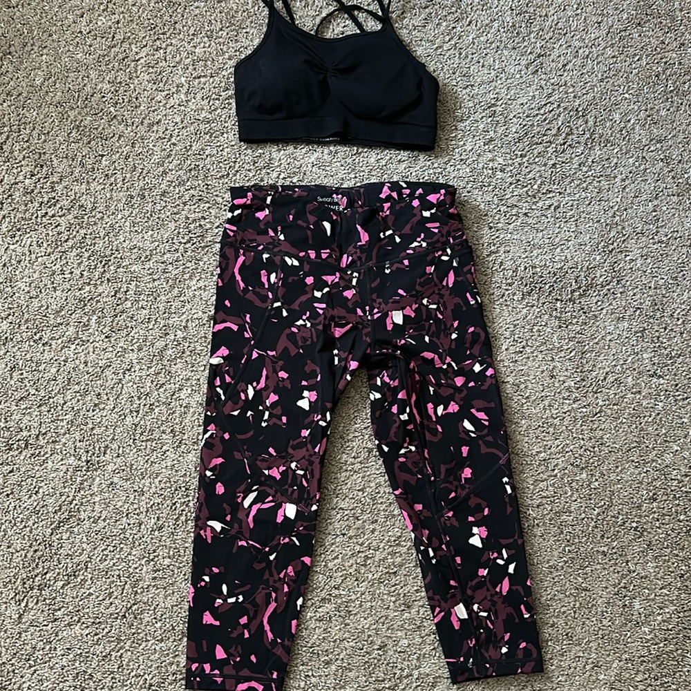 Women’s worn once - Sweaty Betty medium power crop legging set